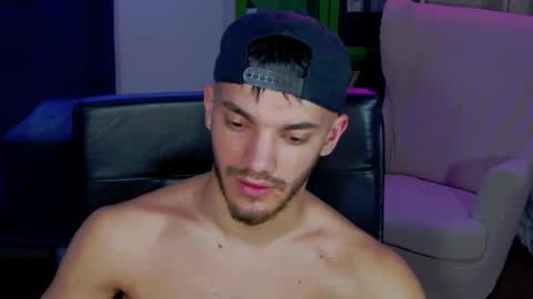 dominicvalente online show from November 2025 02:23:01 AM