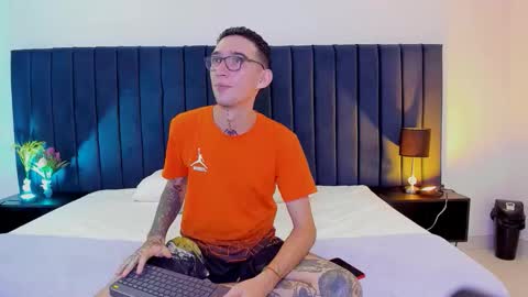 Snapshot of dominik_thompson777 chatting on September 2025 04:13:02 AM dominik_thompson777 online show from September 2025 04:13:02 AM