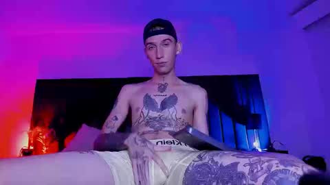 Snapshot of dominik_thompson777 chatting on September 2025 04:26:01 AM dominik_thompson777 online show from September 2025 04:26:01 AM