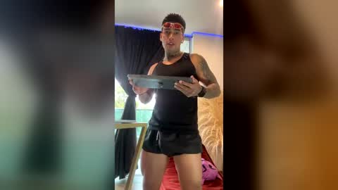 Snapshot of dominiofit chatting on July 2026 12:09:01 PM Only fans Ronnie col---InstaRonniecolleman online show from July 2026 12:09:01 PM