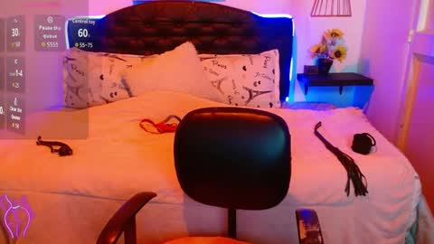  D O M I N K  online show from March 2026 08:30:01 PM