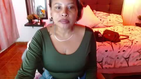 Snapshot of domink_gilr chatting on July 2026 07:16:02 PM D O M I N K online show from July 2026 07:16:02 PM