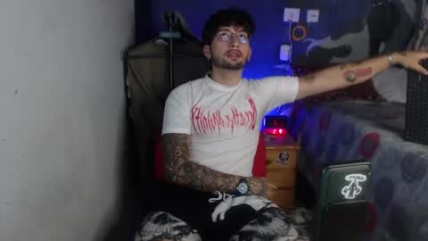 dominus_kane online show from November 2025 03:07:01 AM