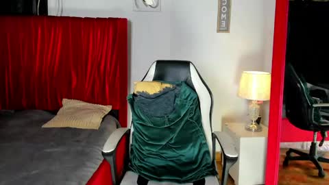 Snapshot of dominyck_ chatting on May 2026 03:36:02 AM dominyck_ online show from May 2026 03:36:02 AM