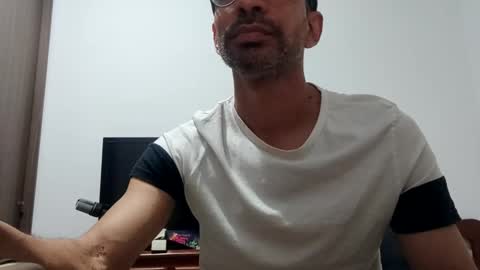 Snapshot of don__chi chatting on December 2024 04:35:02 AM don__chi online show from December 2024 04:35:02 AM