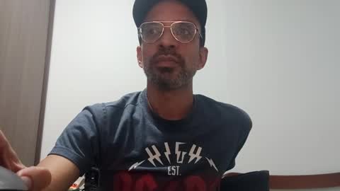 Snapshot of don__chi chatting on December 2024 12:42:02 AM don__chi online show from December 2024 12:42:02 AM