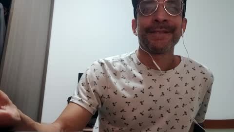 Snapshot of don__chi chatting on February 2025 12:19:02 AM don__chi online show from February 2025 12:19:02 AM