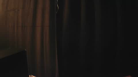 Papi online show from March 2026 06:22:02 PM