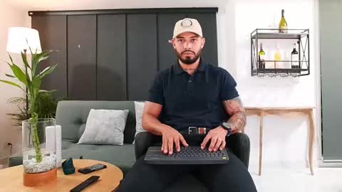 Victor online show from September 2025 02:44:02 AM