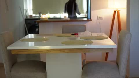 Donatella online show from November 2025 12:39:02 PM