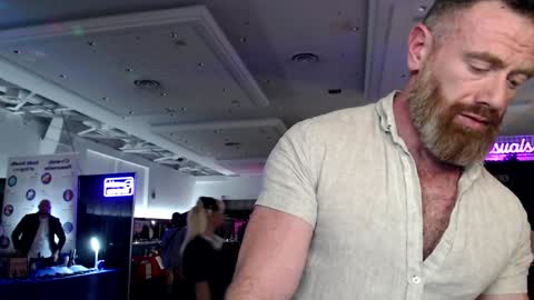 Donny online show from February 2025 02:47:02 AM