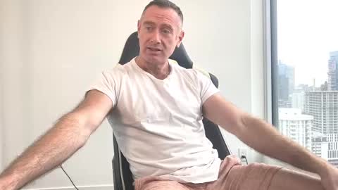 Donny online show from October 2025 03:01:02 PM