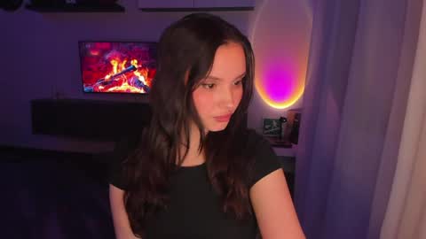 Dora Charmer online show from April 2026 05:32:01 PM