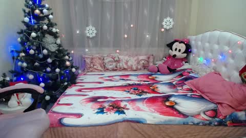 Snapshot of dorasuun chatting on December 2024 12:12:01 PM dorasuun online show from December 2024 12:12:01 PM