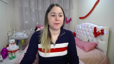 Snapshot of dorasuun chatting on February 2025 03:19:01 PM dorasuun online show from February 2025 03:19:01 PM