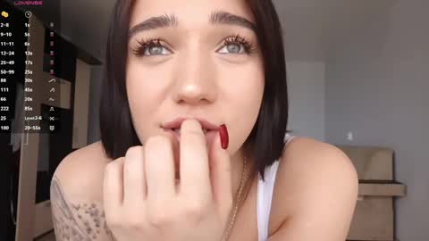 Jacqueline online show from April 2026 03:16:01 AM