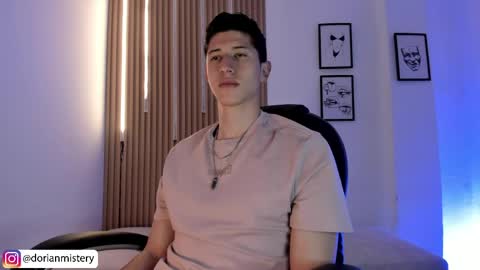 Snapshot of dorian_mystery chatting on May 2026 01:01:01 AM dorian_mystery online show from May 2026 01:01:01 AM