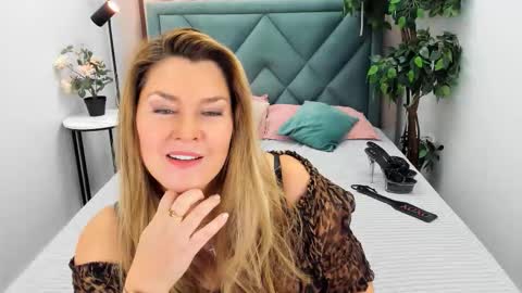 doriana_gray online show from September 2025 04:17:01 PM
