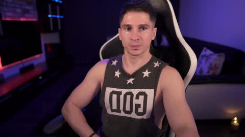 Dorian Reyes online show from January 2025 03:27:02 AM