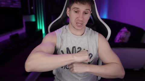 Dorian Reyes online show from February 2025 10:06:02 PM