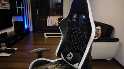 Dorian Reyes online show from September 2025 10:33:02 PM