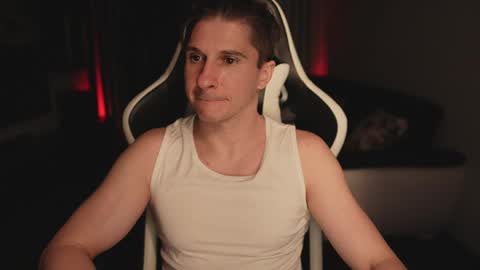 Dorian Reyes online show from May 2026 10:40:02 PM