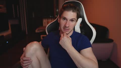 Dorian Reyes online show from June 2026 11:39:02 PM
