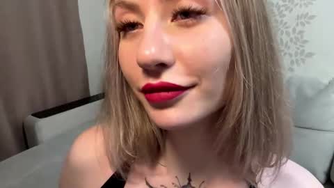 Dori online show from December 2025 07:53:02 PM