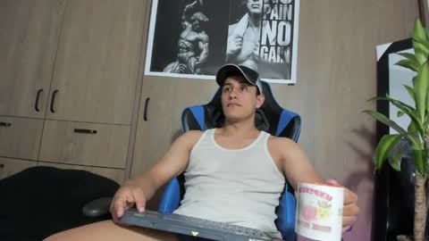 Snapshot of dorman_boy chatting on May 2026 03:24:02 AM dorman_boy online show from May 2026 03:24:02 AM