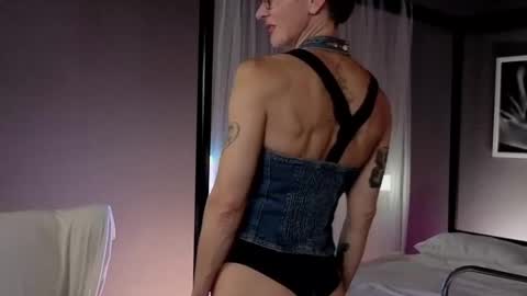 Dorothy Next stream on Monday at 3am-9am online show from October 2025 12:38:01 PM