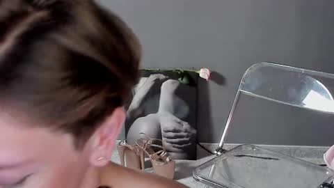 Snapshot of dorothy_meyer chatting on June 2026 05:32:02 AM Dorothy Next stream on Monday at 3am-9am online show from June 2026 05:32:02 AM