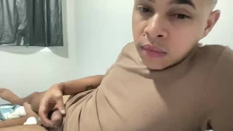 Snapshot of dotadinha chatting on February 2026 05:14:02 AM dotadinha online show from February 2026 05:14:02 AM