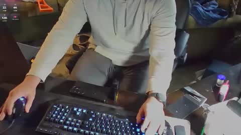 DotYourEyezez  online show from December 2025 03:52:01 PM