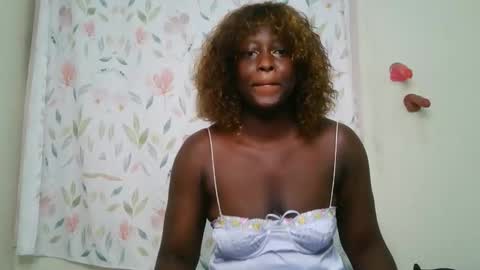 Snapshot of double_spicey chatting on February 2026 01:12:02 PM double_spicey online show from February 2026 01:12:02 PM