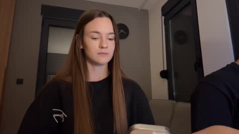 Alice and Mark online show from September 2025 10:00:01 PM