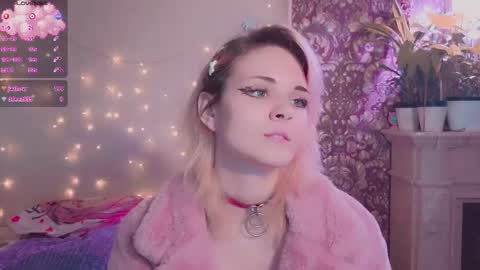 Angie online show from October 2025 08:19:01 PM