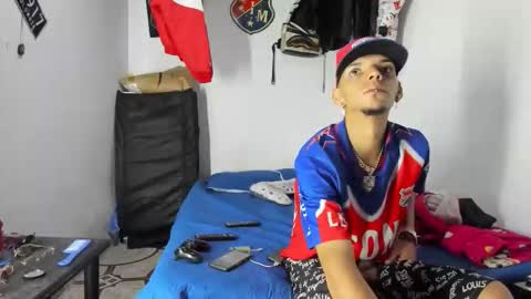 Snapshot of douglas_gallegos chatting on February 2026 05:47:02 AM douglas_gallegos online show from February 2026 05:47:02 AM