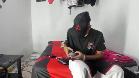 Snapshot of douglas_gallegos chatting on March 2026 06:35:02 AM douglas_gallegos online show from March 2026 06:35:02 AM