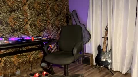 MrPirated online show from January 2025 12:42:01 AM