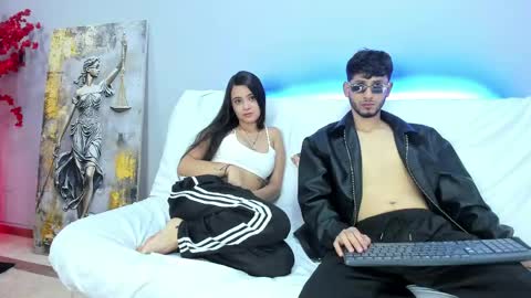Snapshot of drake_and_zara chatting on April 2026 11:59:02 AM Drake and Zara online show from April 2026 11:59:02 AM
