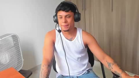 Snapshot of drake_the_kingmaster chatting on September 2025 08:57:01 PM ig kingmaster777 online show from September 2025 08:57:01 PM