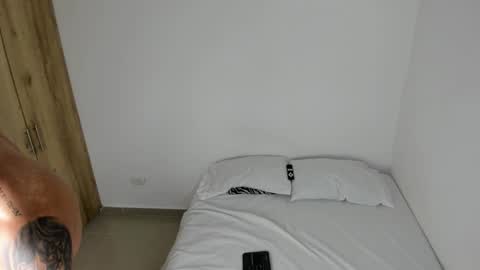 Drake Smith online show from November 2025 01:27:02 AM