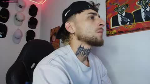 Snapshot of drako_lives_show chatting on July 2026 11:18:01 PM - NEW ACCOUNT Independent model online show from July 2026 11:18:01 PM