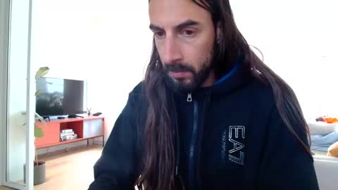 new profile Aircum99  online show from May 2026 08:55:01 AM