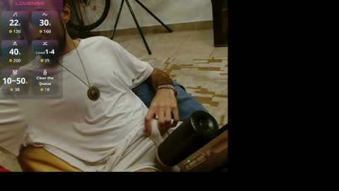 new profile Aircum99  online show from June 2026 01:43:02 AM