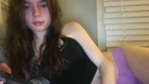 Snapshot of dream1girl_ chatting on January 2025 07:31:01 AM ur dream girl online show from January 2025 07:31:01 AM