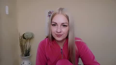 Snapshot of dream_dolly_ chatting on September 2025 12:50:02 PM dream_dolly_ online show from September 2025 12:50:02 PM