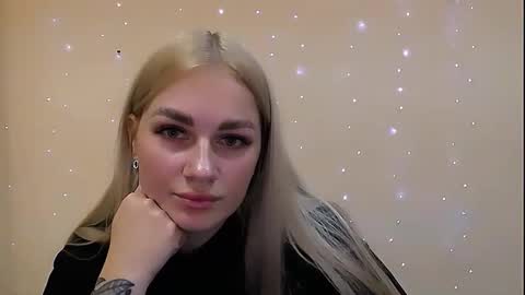 Snapshot of dream_dolly_ chatting on October 2025 10:33:01 AM dream_dolly_ online show from October 2025 10:33:01 AM