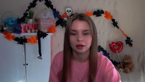 Mari online show from November 2025 09:11:01 AM