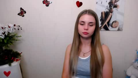 Snapshot of dream_mari chatting on May 2026 06:00:02 AM Mari online show from May 2026 06:00:02 AM